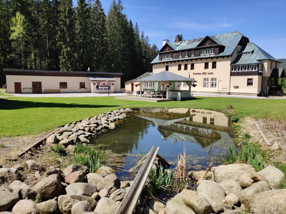 Penzion Bila Voda Harrachov Luaran gambar