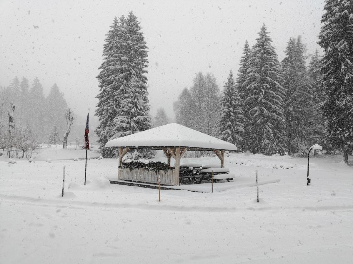 Penzion Bila Voda Harrachov Luaran gambar